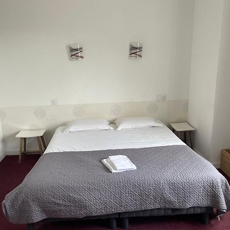 Le Relax Hotel Aurillac Bagian luar foto